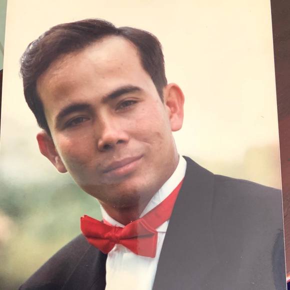 Profile Picture of Cuom Huynh (@cuom) on Poshmark