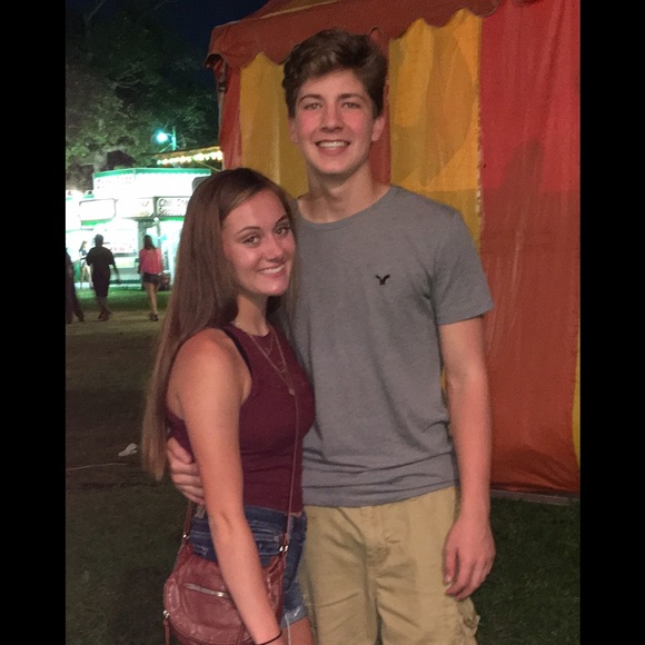 Profile Picture of Mackenzie Brunk (@kenzie_brunk4) on Poshmark