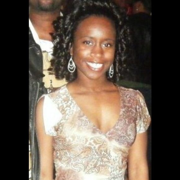Profile Picture of Danielle Brinkley (@sugarnspice1221) on Poshmark