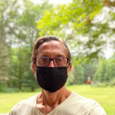 Profile Picture of Ronnie. (@Simon_JW_Ray) on Twitter