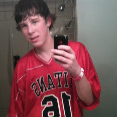 Profile Picture of Andrew Gingras (@NotAndrewGing) on Twitter