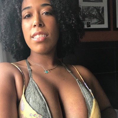 Profile Picture of Noël Simoné (@noelmusic2) on Twitter