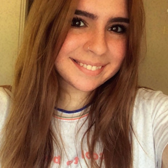 Profile Picture of Corynne Lackovic (@clackovic) on Poshmark