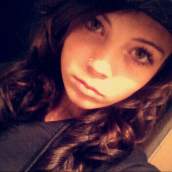 Profile Picture of Tabitha Dyer (@tabitha0617) on Poshmark