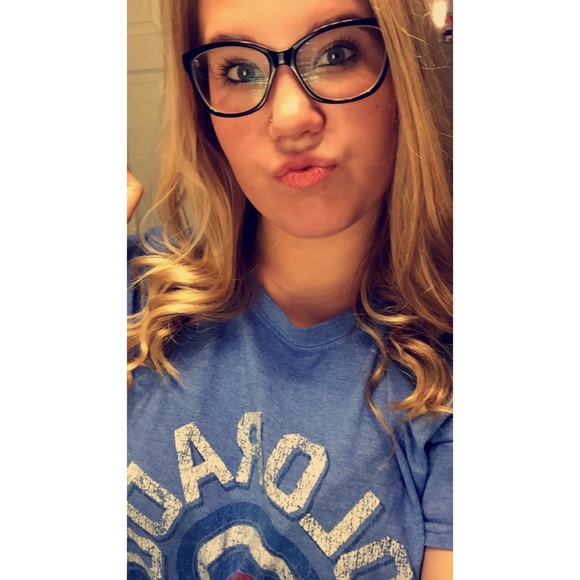 Profile Picture of Jerilyn Freeman (@jerilynxoxo) on Poshmark