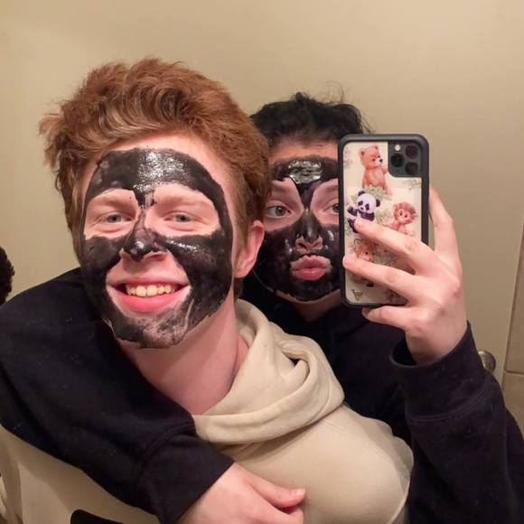 Profile Picture of Claire Link (@clairelink) on Poshmark