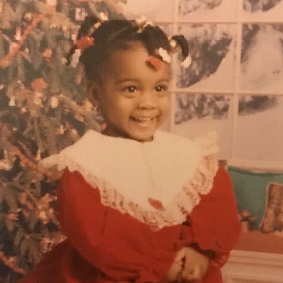 Profile Picture of Lena Robinson (@lenarobinson1) on Poshmark