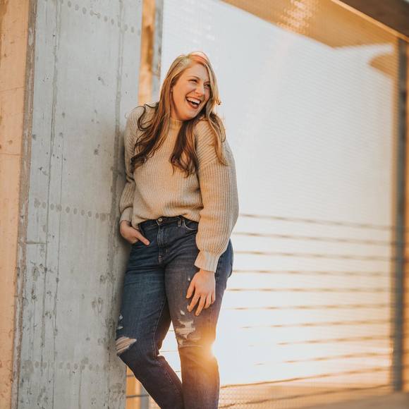 Profile Picture of Caitlyn Havlik (@caitynhavlik) on Poshmark