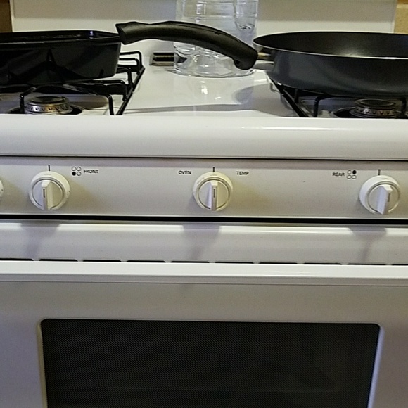 Profile Picture of Willa Darrisaw (@darrisaw65) on Poshmark