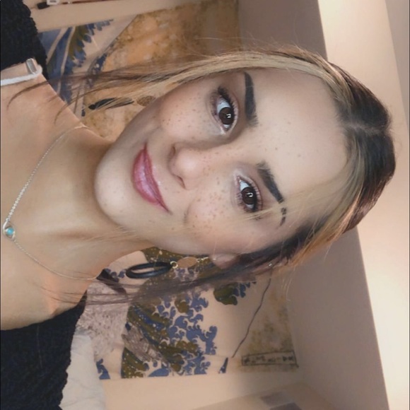 Profile Picture of Brianna Juliano (@brijuliano) on Poshmark