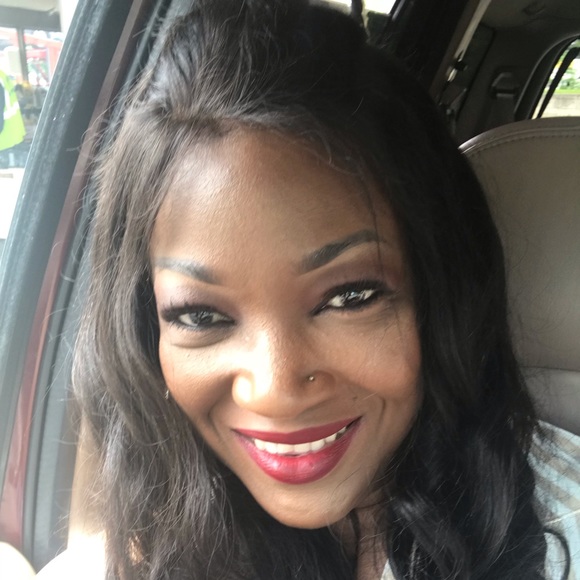 Profile Picture of Avalon Foreman (@avalonforeman) on Poshmark