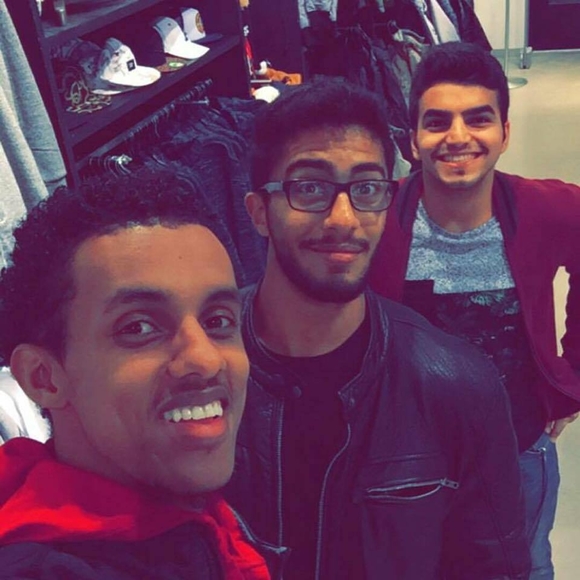 Profile Picture of Feras Ahmed (@feras94) on Poshmark