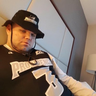 Profile Picture of Curtis Bloom (@curtisbloom23) on Twitter
