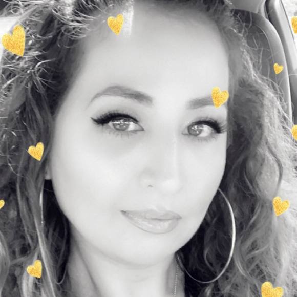 Profile Picture of Susana Caldeira (@susanacaldeira) on Poshmark
