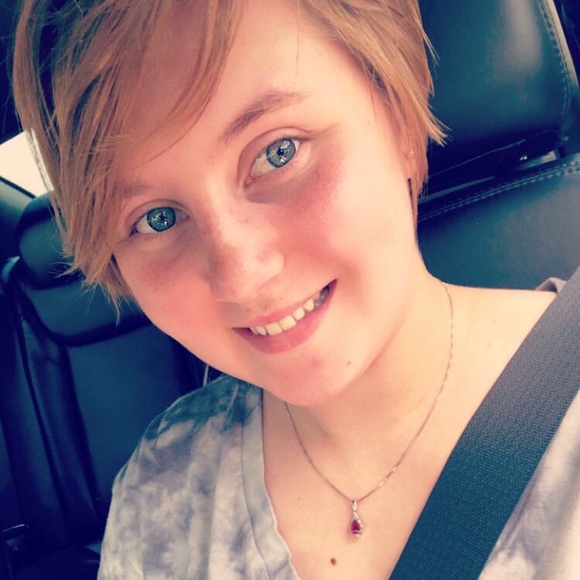Profile Picture of Katelyn Nestor (@knestor213) on Poshmark