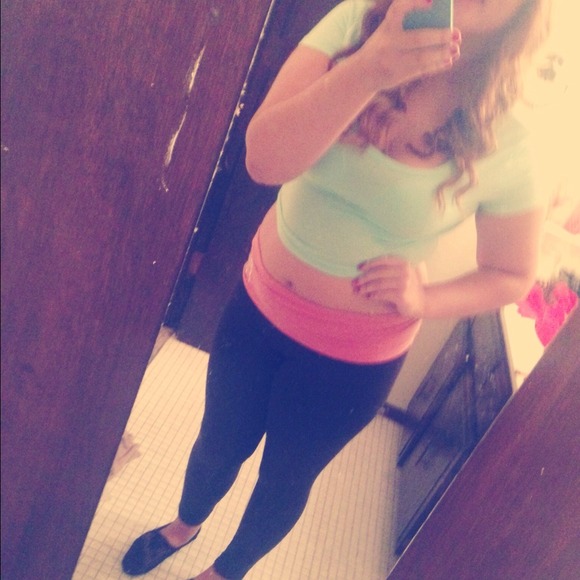 Alayna Wickett - Poshmark Profile Picture of Alayna Wickett (@layna_bug) on Poshmark