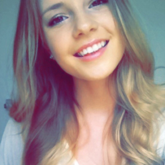 Profile Picture of Kaitlyn Hartsough (@kaithartsough) on Poshmark