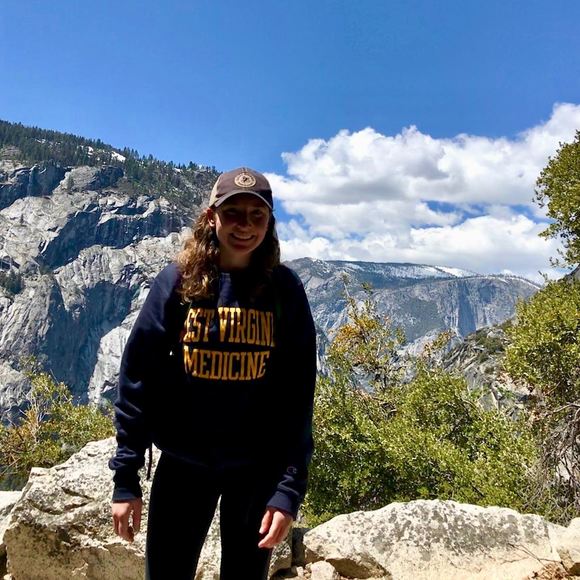 Profile Picture of Madeline Gerwig (@mgerwig1015) on Poshmark