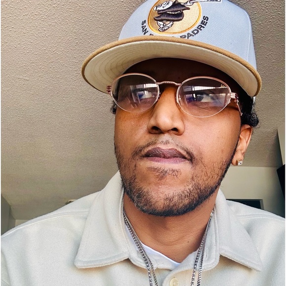 Liban Hassan - Poshmark Profile Picture of Liban Hassan (@abuzeila) on Poshmark