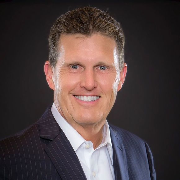 Profile Picture of Dave Page (@davepage) on Poshmark