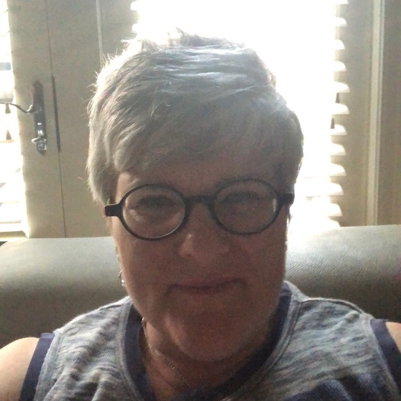 Stacy Silverman - Poshmark Profile Picture of Stacy Silverman (@stacysilvermnan) on Poshmark