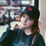 Profile Picture of Emily Charpentier (@emilycharpentier) on Instagram
