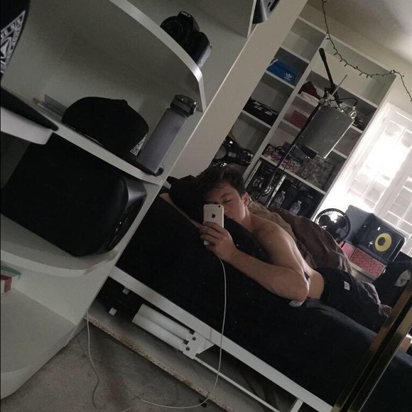 Profile Picture of Ruby Aquino (@rubyaquino) on Poshmark