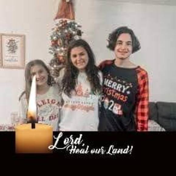 Profile Picture of Tawanna Dunaway (@tawannadunaway) on Poshmark