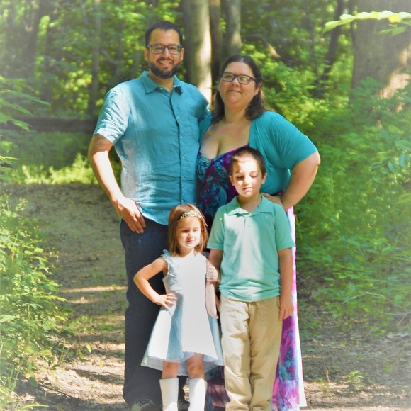 Profile Picture of Melissa Lechuga (@melissalechu361) on Poshmark