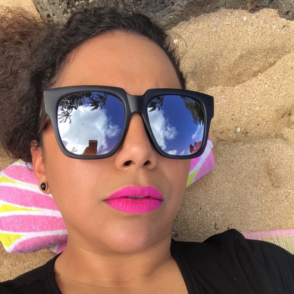 Profile Picture of Veronica Barrera (@veb510) on Poshmark