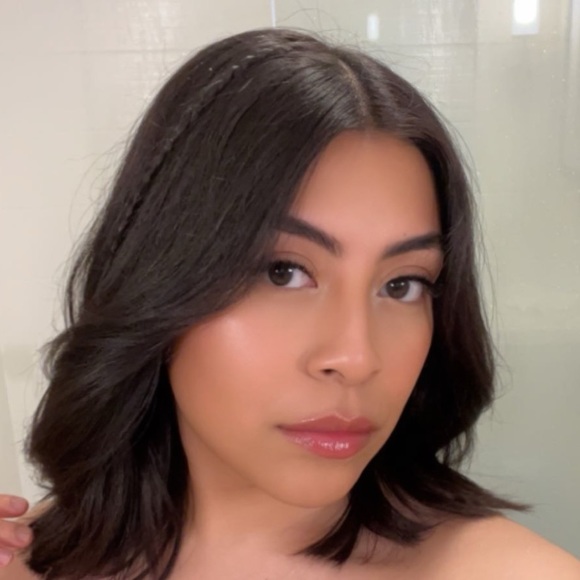 Profile Picture of Odalys Campos (@odalyscf) on Poshmark