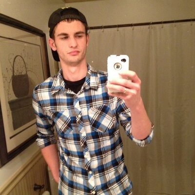 Profile Picture of Ross Poole (@GRossPoole) on Twitter