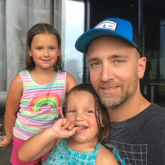 Profile Picture of John Heller (@hell0003) on Poshmark