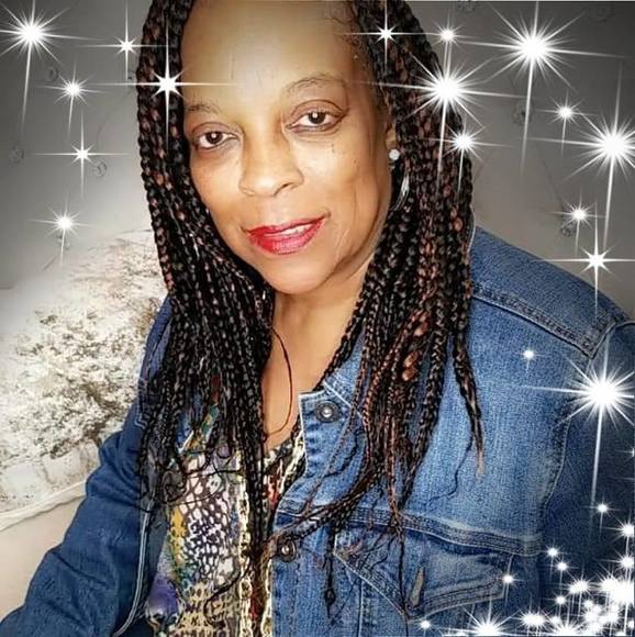 Profile Picture of Valarie Simms-mizell (@vsimmsmizell) on Poshmark