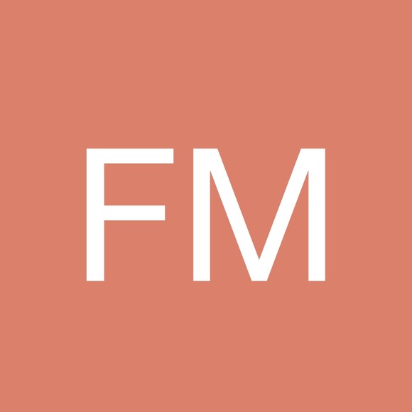 Profile Picture of Fathi Mohamed (@fathimohamed555) on Poshmark
