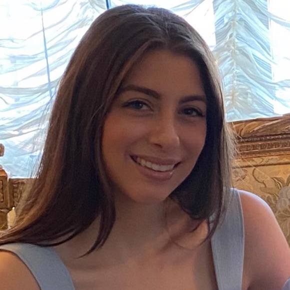 Profile Picture of Alexandra Sherman (@asherman200) on Poshmark