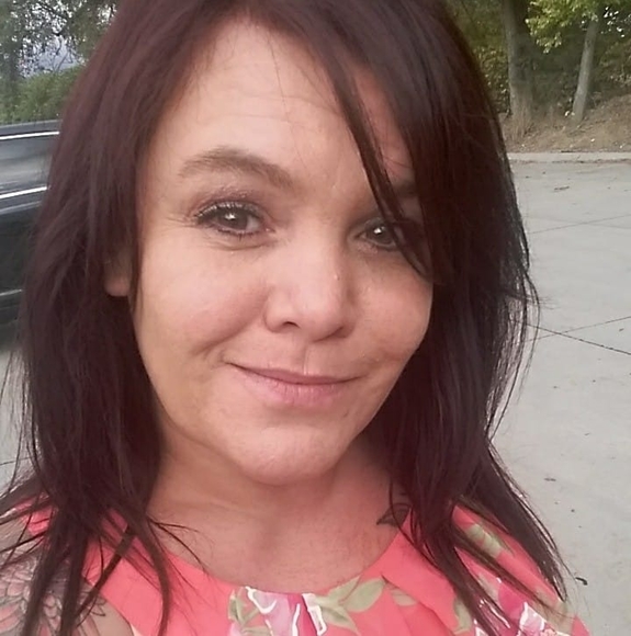 Profile Picture of Pamela Sandoval (@pamela_sandoval) on Poshmark