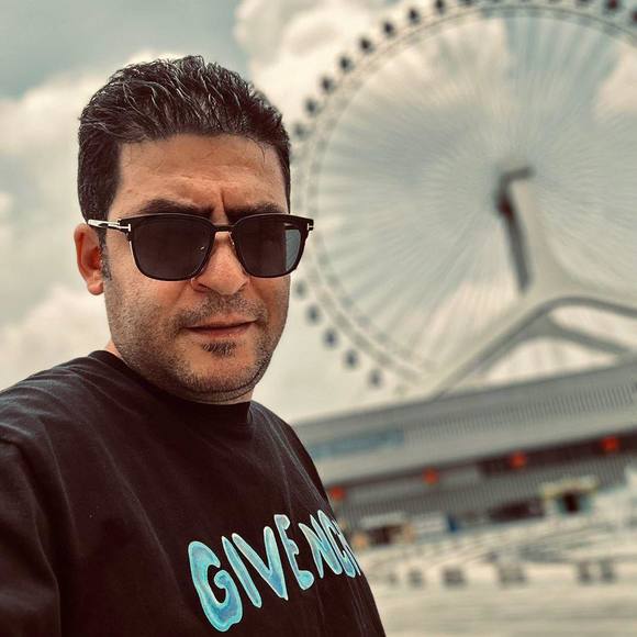 Profile Picture of Mohamed Gad (@mohamedgad) on Poshmark