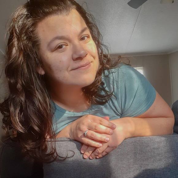 Profile Picture of Katherine Newvine (@katsue91) on Poshmark