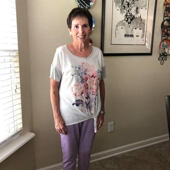 Profile Picture of Sara Kinkela (@abbeyrd45) on Poshmark