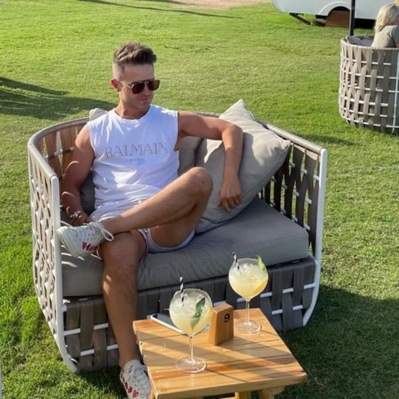 Profile Picture of Alex Abbey (@alex709310) on Poshmark