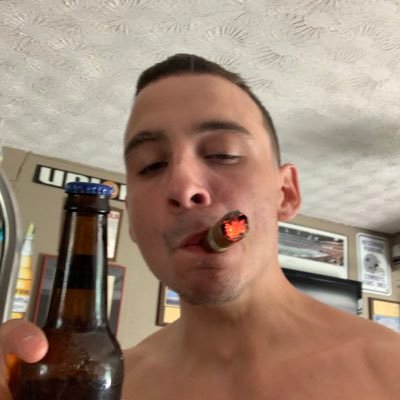 Profile Picture of Joe Perry (@Nul_15) on Twitter