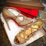 Profile Picture of Louboutin MB RV Jimmychoo (@shoe.buyer.paisleypo) on Instagram