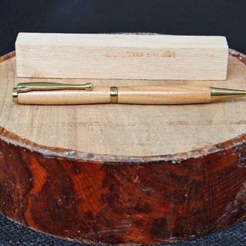 Profile Picture of Pat McGinley (@knotinbutwood) on Twitter