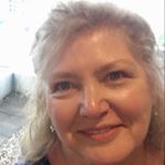 Profile Picture of Kim Hollander (@kimmhollander) on Instagram