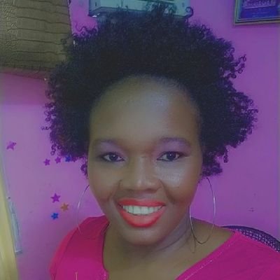 Profile Picture of Nixa Lopez (@NixaLopez2) on Twitter