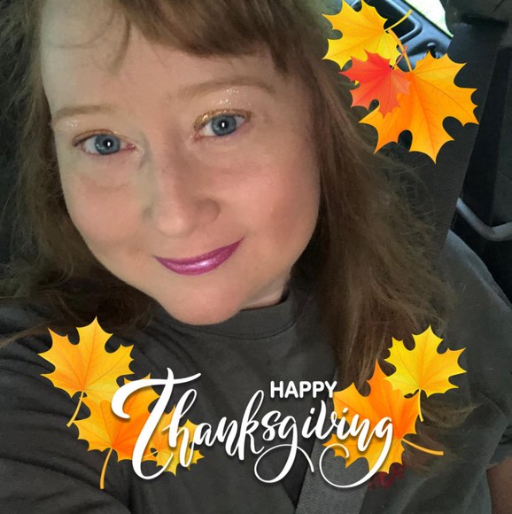 Profile Picture of Amanda Macon (@chachamandam) on Poshmark