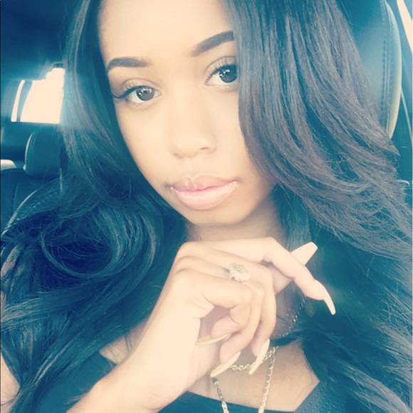 Profile Picture of Jaime Dufauchard (@jaimesinterlude) on Poshmark