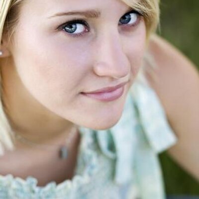 Profile Picture of Sarah Litrich (@SarahLitrich) on Twitter