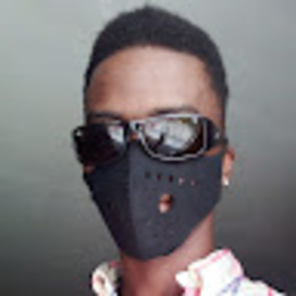 Profile Picture of Curtis Thompson (@curtisthomps943) on Poshmark